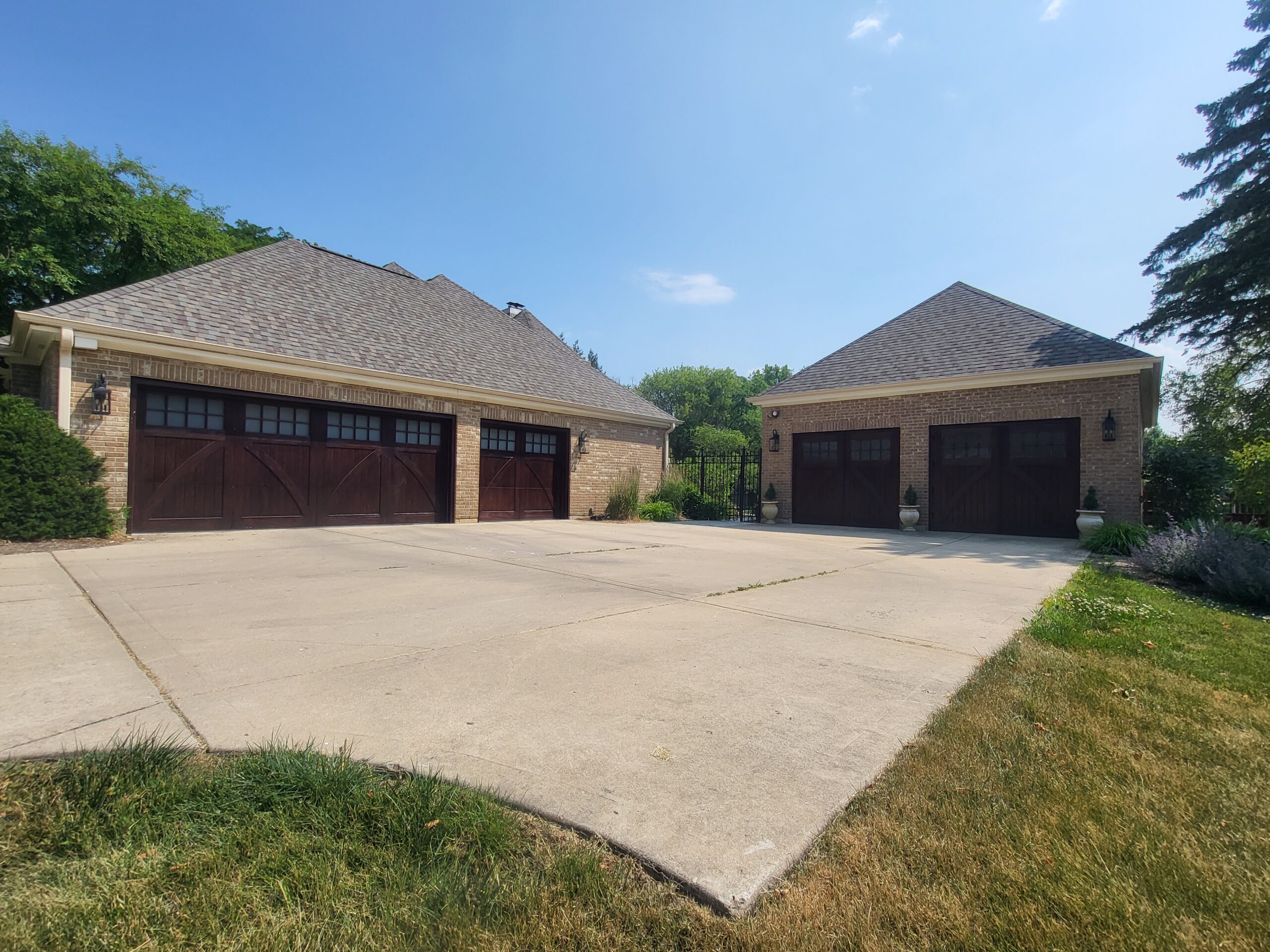 Garage door services near you in Lisle, IL